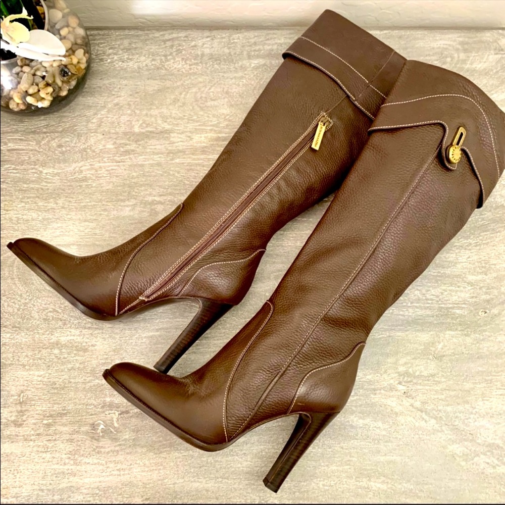 BCBG MAXAZRIA Dark Brown Heeled Boots